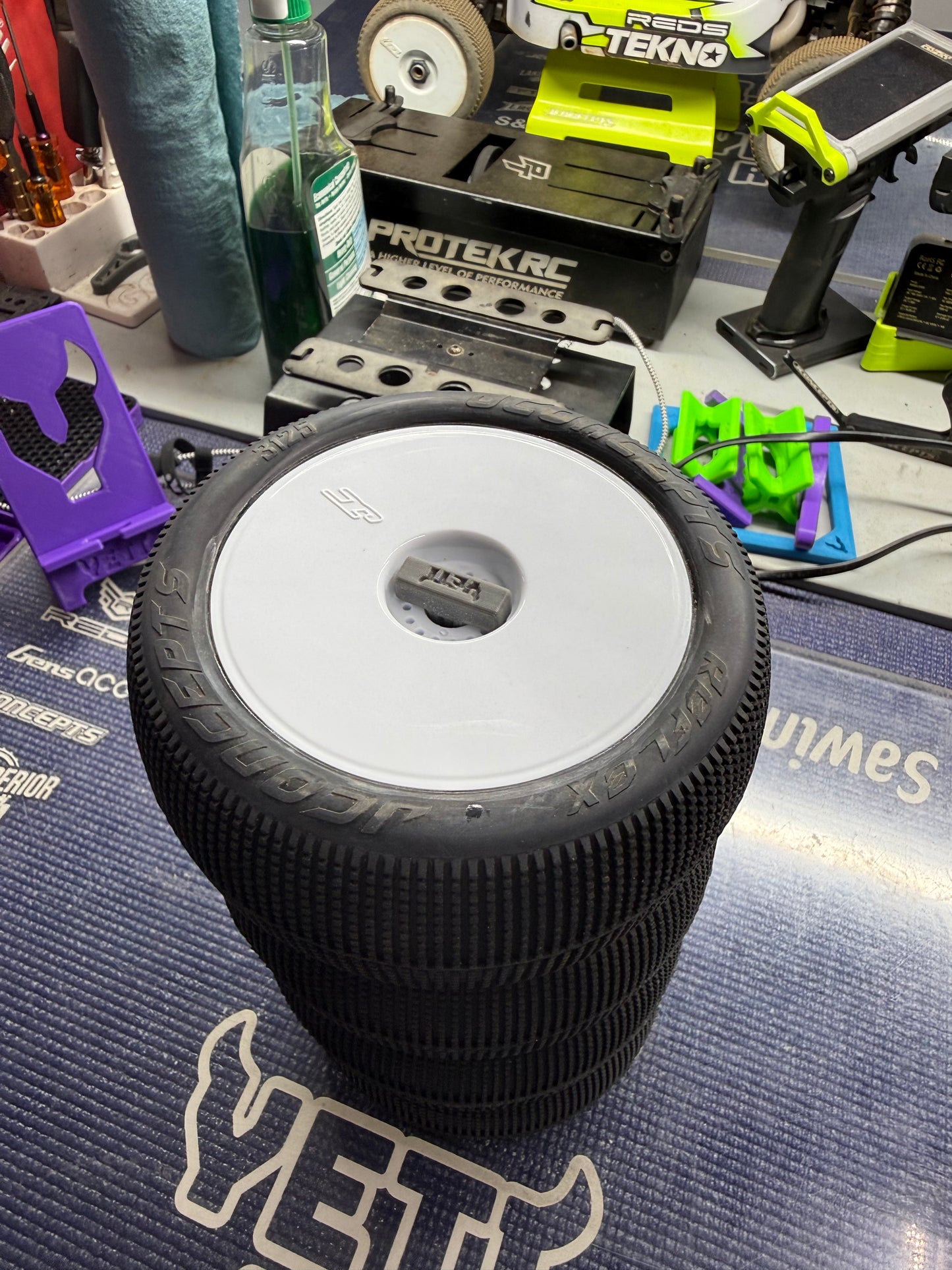 Yeti RC 1/8 Scale Truggy Tire Organizers